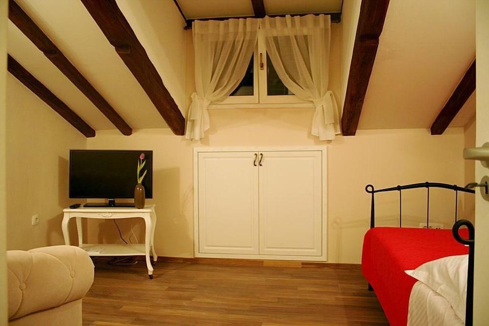 Banica Apartments & Rooms สปลิท ภายนอก รูปภาพ